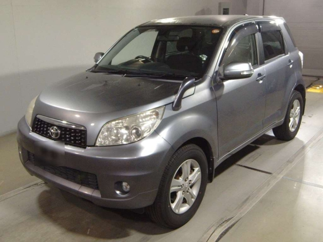 TOYOTA RUSH 2009