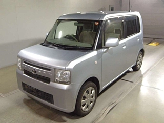 TOYOTA PIXIS SPACE 2012