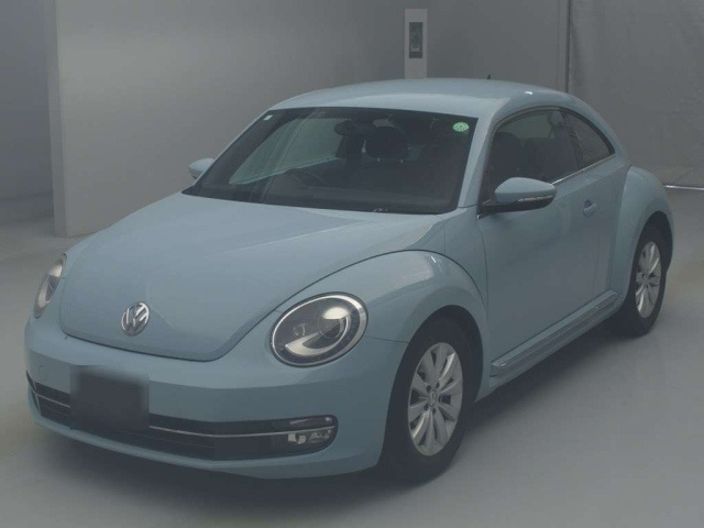 VOLKSWAGEN THE BEETLE 2013