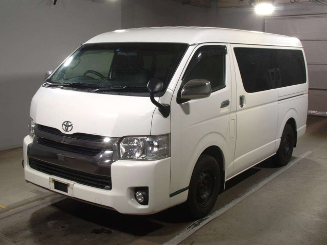 TOYOTA HIACE 2014
