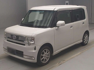 TOYOTA PIXIS SPACE 2013