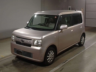 TOYOTA PIXIS SPACE 2012
