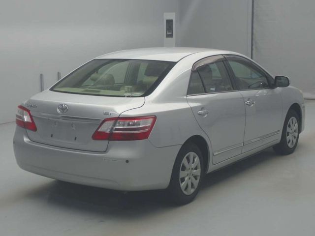 TOYOTA PREMIO 2012