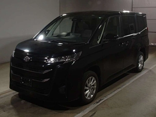 TOYOTA NOAH 2022