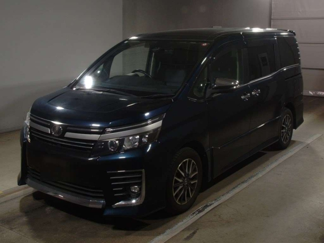 TOYOTA VOXY 2016