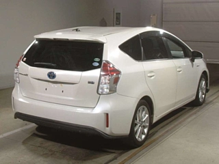 TOYOTA PRIUS ALPHA 2016