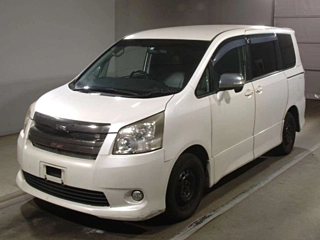 TOYOTA NOAH 2008