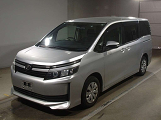TOYOTA VOXY 2015