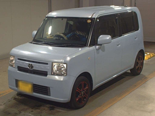 TOYOTA PIXIS SPACE 2012
