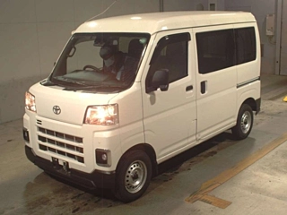 TOYOTA PIXIS VAN 2024