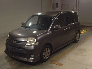 TOYOTA SIENTA 2011