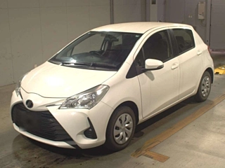 TOYOTA VITZ 2018