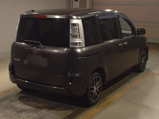 TOYOTA SIENTA 2011