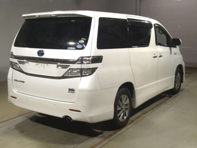 TOYOTA VELLFIRE 2013