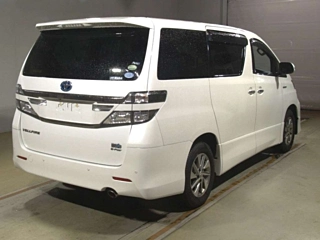 TOYOTA VELLFIRE 2013