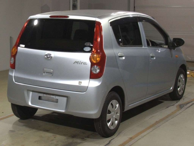 DAIHATSU MIRA 2011