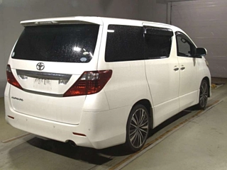 TOYOTA ALPHARD 2010