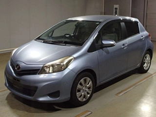 TOYOTA VITZ 2011