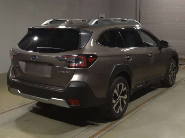 SUBARU LEGACY OUTBACK 2023