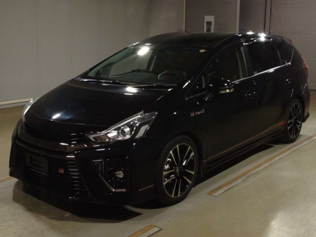 TOYOTA PRIUS ALPHA 2019