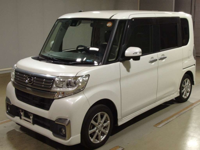 DAIHATSU TANTO 2016