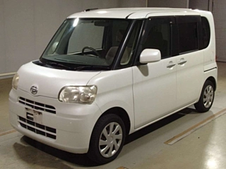 DAIHATSU TANTO 2012