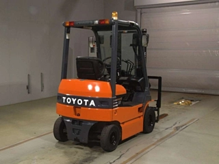 TOYOTA FORKLIFT 2012