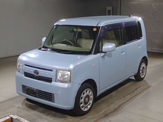 TOYOTA PIXIS SPACE 2015