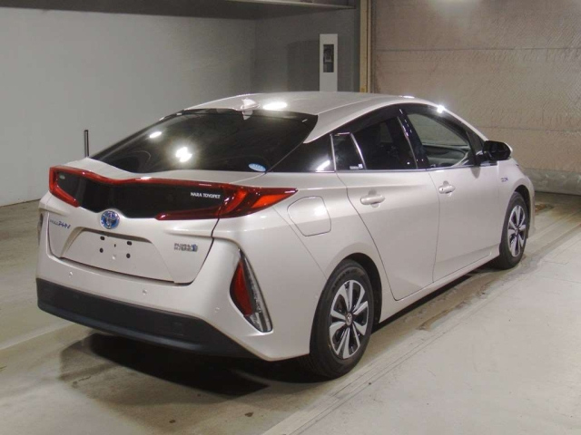 TOYOTA PRIUS PHV 2018