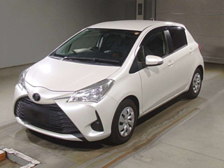 TOYOTA VITZ 2017
