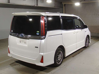 TOYOTA NOAH 2017