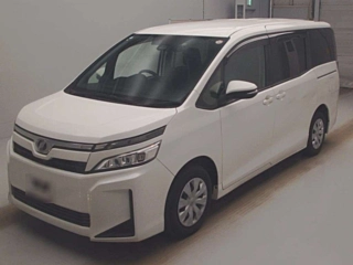 TOYOTA VOXY 2018