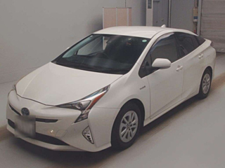TOYOTA PRIUS 2016