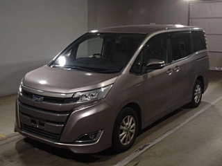 TOYOTA NOAH 2018
