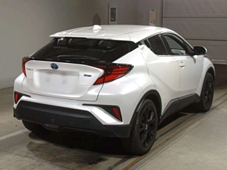 TOYOTA C-HR 2021