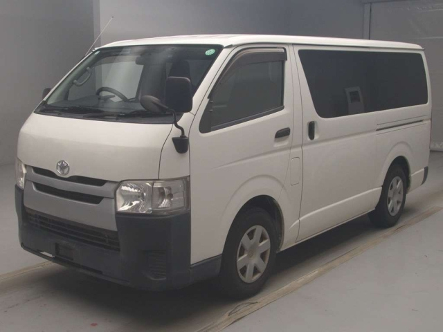 TOYOTA REGIUS ACE VAN 2015