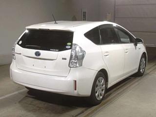 TOYOTA PRIUS ALPHA 2014