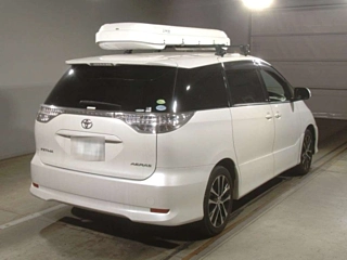 TOYOTA ESTIMA 2013
