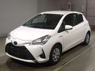 TOYOTA VITZ 2018