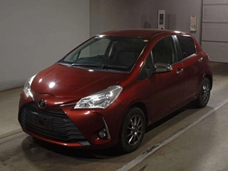 TOYOTA VITZ 2017