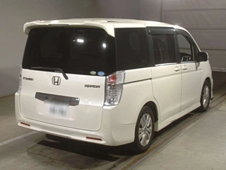 HONDA STEP WAGON 2011