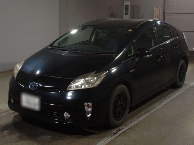TOYOTA PRIUS 2013