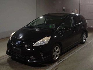 TOYOTA PRIUS ALPHA 2011