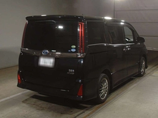 TOYOTA NOAH 2021