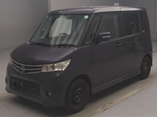NISSAN ROOX 2011