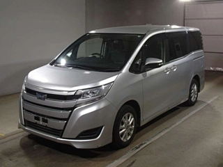 TOYOTA NOAH 2020