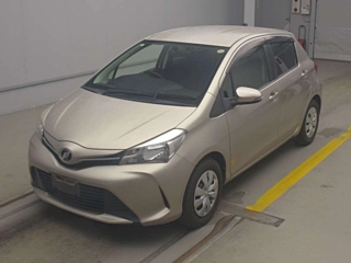 TOYOTA VITZ 2015