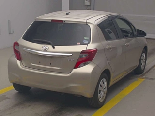 TOYOTA VITZ 2015