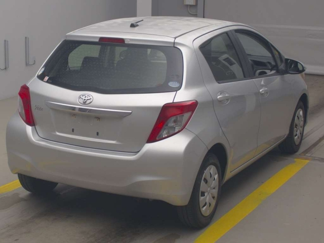 TOYOTA VITZ 2012