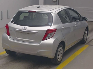 TOYOTA VITZ 2012